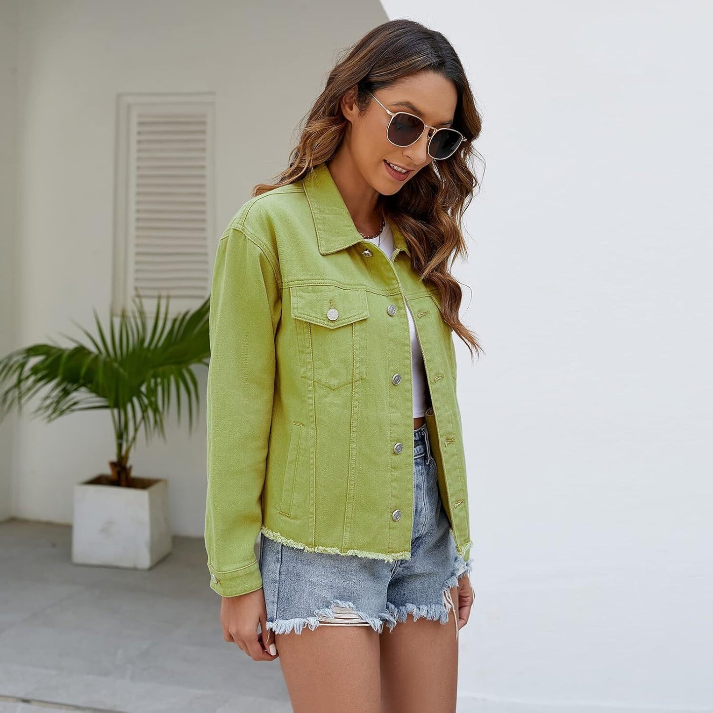 🔥Last day promotion⏰—Womens Washed Crop Denim Jacket With Pockets