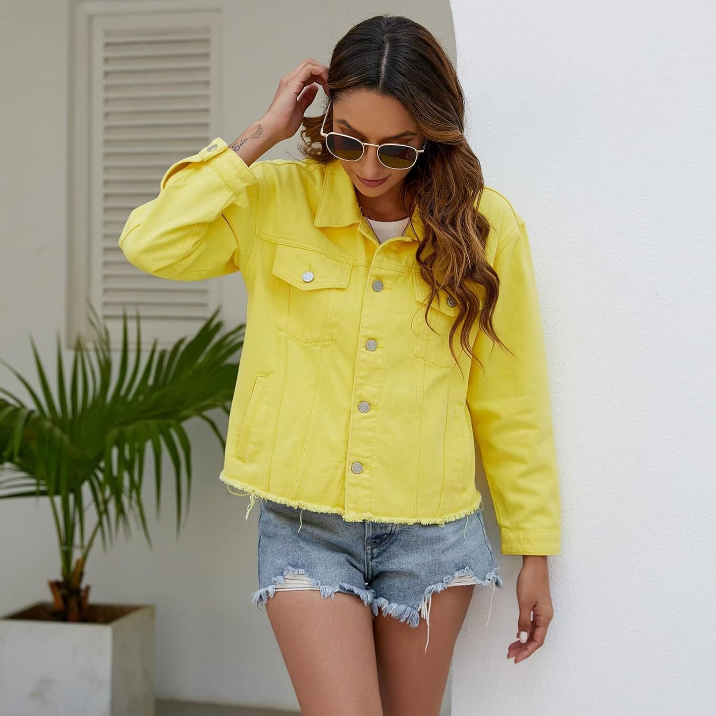 🔥Last day promotion⏰—Womens Washed Crop Denim Jacket With Pockets