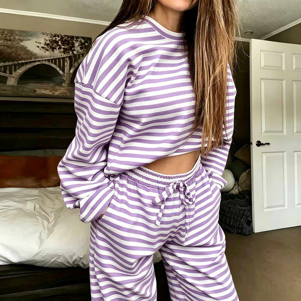 Women’S Minimalist Striped Pajama Set Featuring Two Pockets